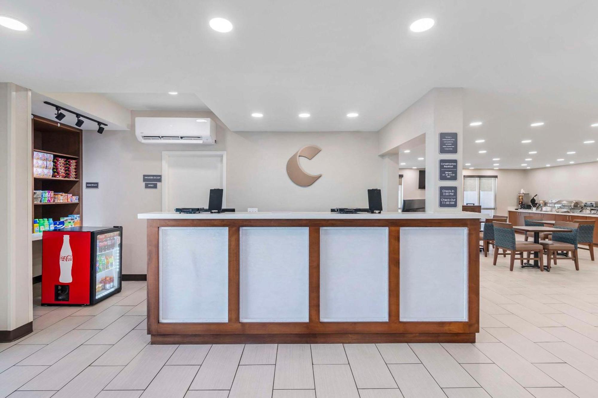 Comfort Inn & Suites บรันสวิก ภายนอก รูปภาพ